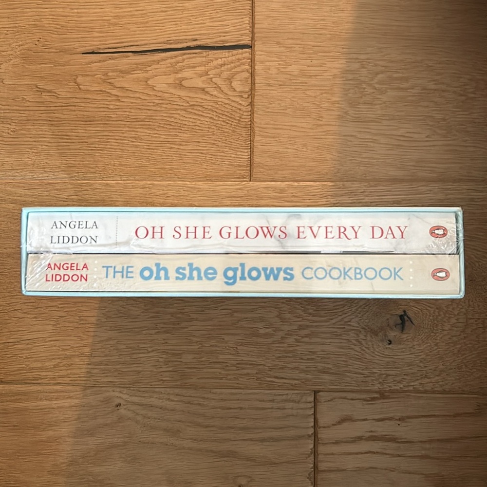 OH SHE GLOWS - Angela Liddon - brand new cook books - Picture 2 of 4